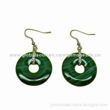 Fashionable drop earrings with gemstone